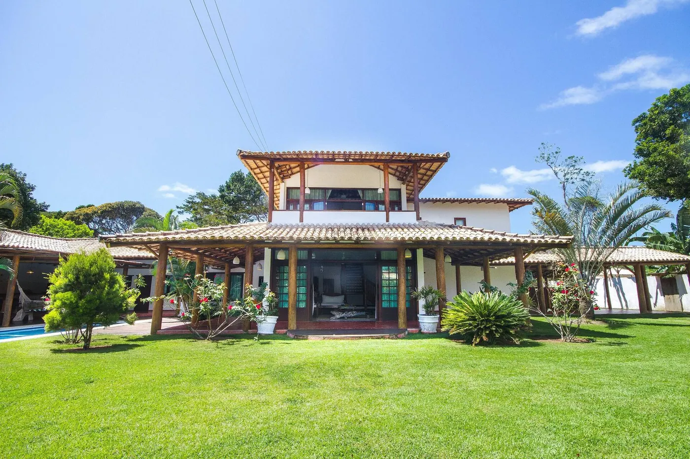 Fachada da Casa Luxo, em Trancoso