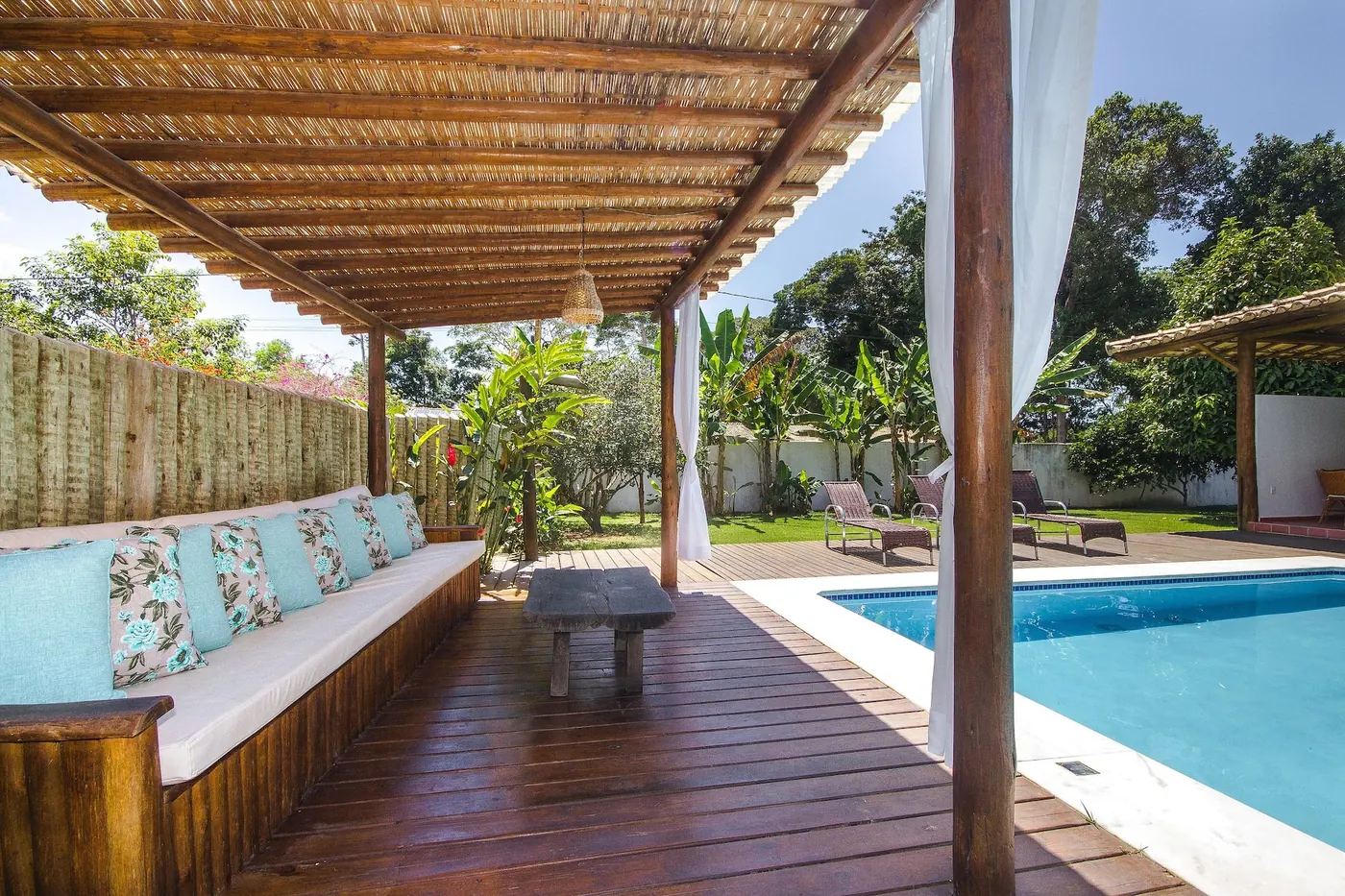 Área de estar da Casa Luxo, em Trancoso